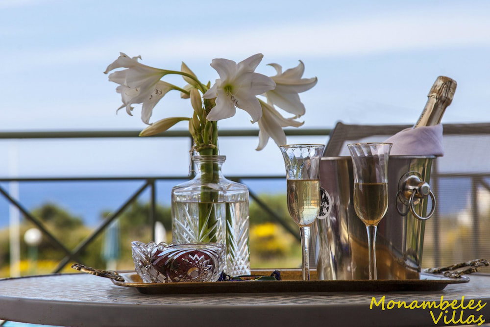 Hotel Monambeles Villas