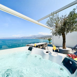 Hotel Skipper Beachfront Suites cazare Limin Khersonisou