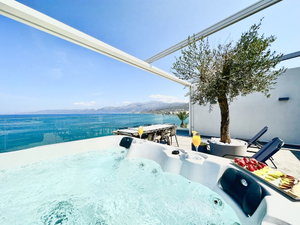 Hotel Skipper Beachfront Suites cazare Limin Khersonisou