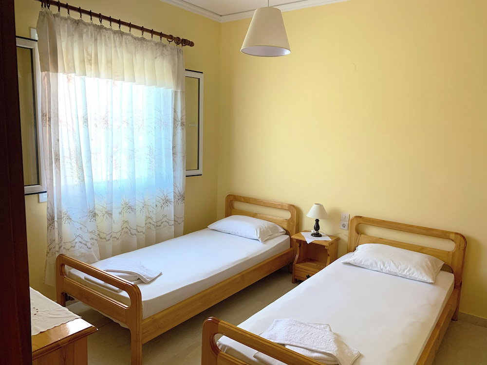 Spiros Apartments On Agios Gordios Beach Corfu Greece