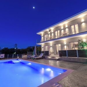 Hotel Athenia Apartments cazare Vasilikos