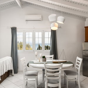 Hotel The Seaview Corner Apartments By Konnect, Ipsos cazare Ypsos