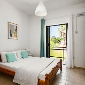 Hotel The Springfield Corner Apartments By Konnect cazare Ypsos