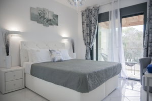 Hotel 6 Bed Villa - Sleeps 15 - Pets - Pool - Jacuzzi cazare Mesongi