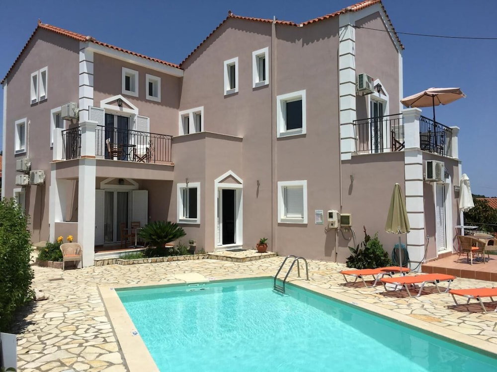 Hotel Ostria's House