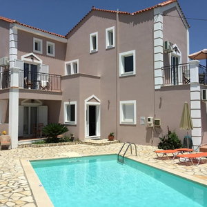 Hotel Ostria's House cazare Kateleios