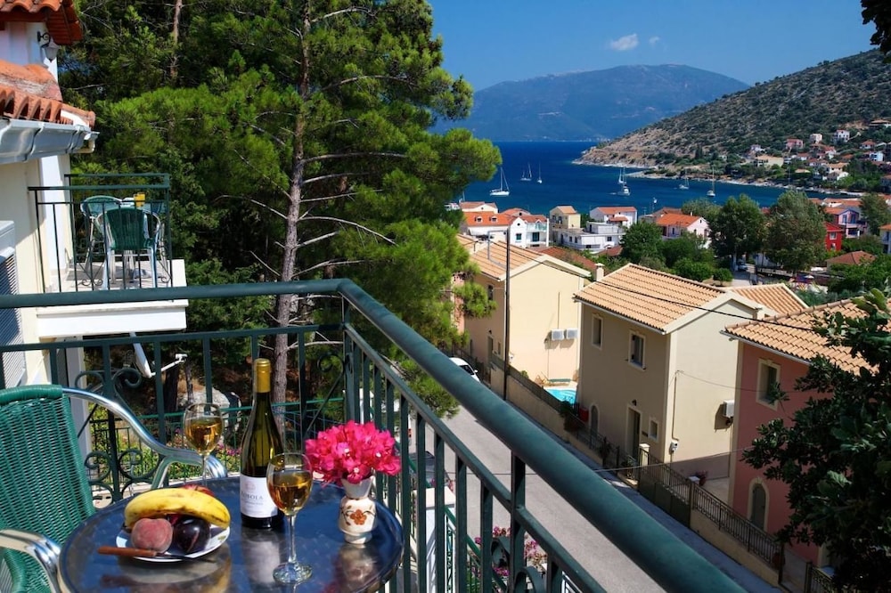Hotel Faos Luxury Apartments