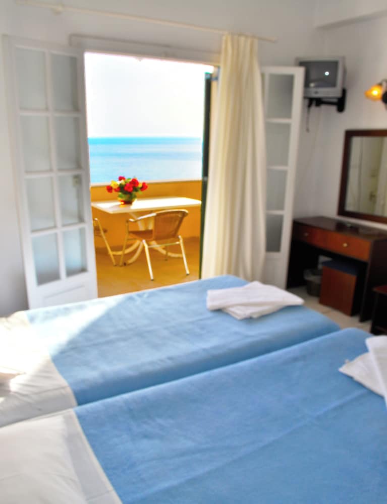 Holiday Apartments Maria With Pool And Panorama View - Agios Gordios Beach