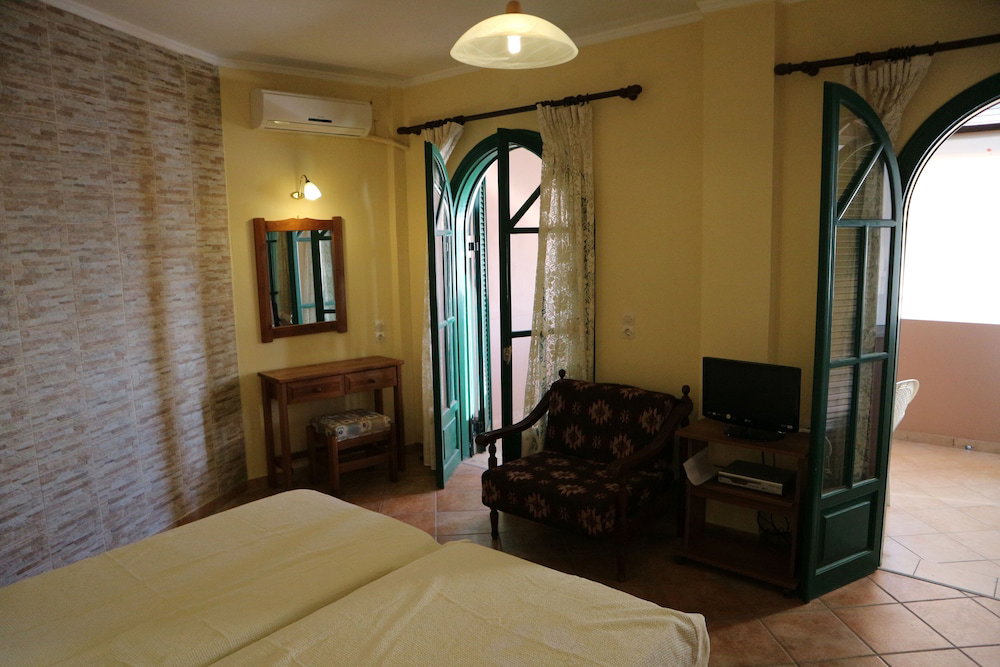 Hotel The Executive - Heartbreaking Sea And Landscape In Corfu - Greece
