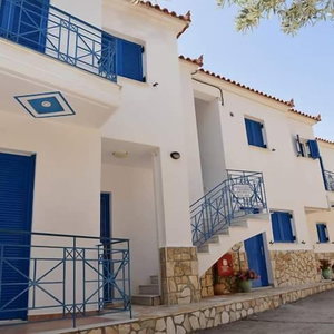 Hotel Matina Apartments Tyros cazare Leonidio