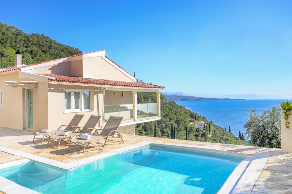 Hotel Villa Theview In Katavolos