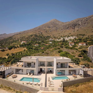 Hotel Sirocco Lux Villas cazare Ayios Vasilios