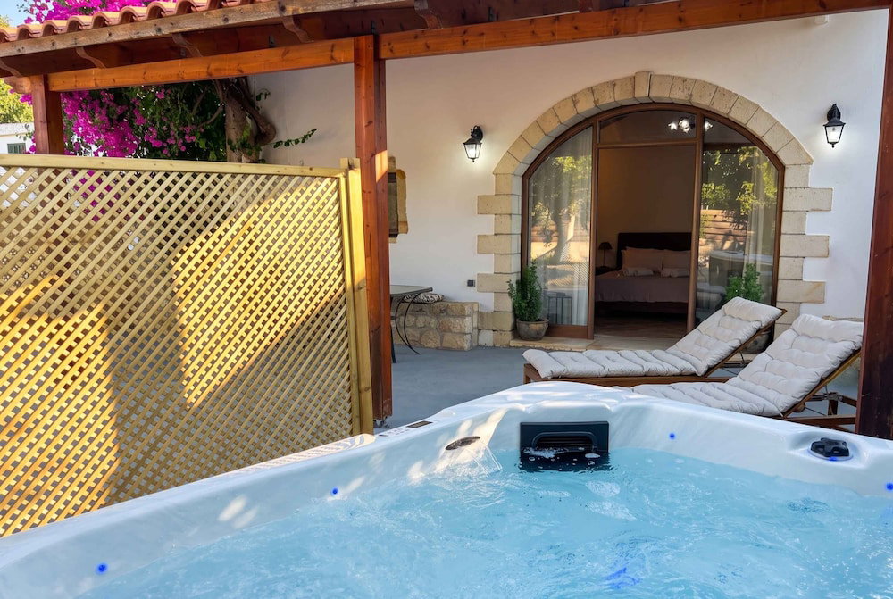Hotel Despina Jacuzzi Studio