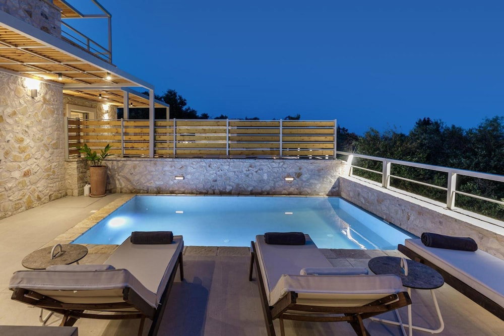Hotel Armonia Ii Villa In Paxi