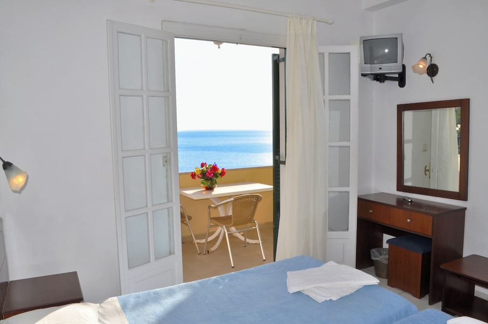 Holiday Apartments Maria With Amazing Pool - Agios Gordios Beach, Corfu
