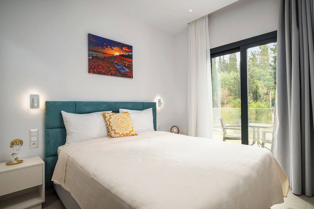 Hotel The 7 Suites, An Elegant Living In Ipsos By Konnect
