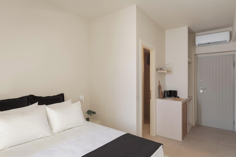 Yerma Suites Limeni