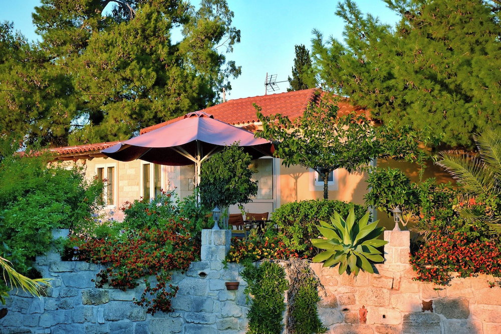 Hotel Beautiful Cottage Sea View, Near The Beach, Greece