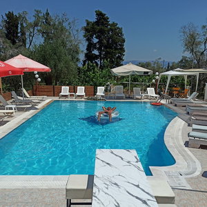 Hotel Kalypso Studios cazare Lefkimmi