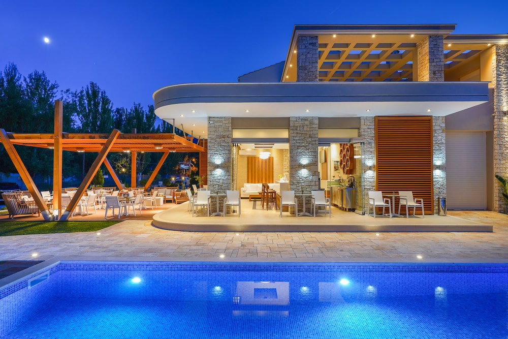Hotel Lobelia Luxury Suites