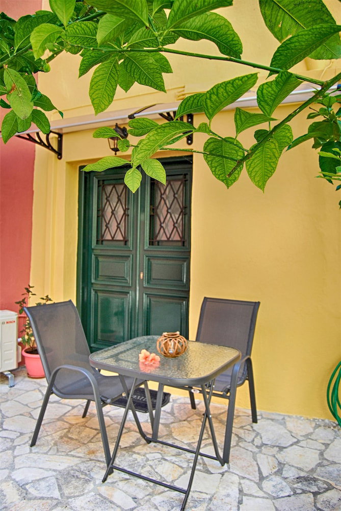 Hotel Old Town Venetian Studio By Corfuescapes