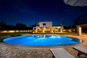 Hotel Villa Black White Dassia cazare Dassia