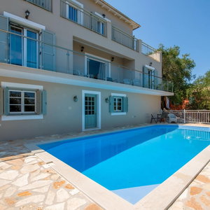 Hotel Villa Skopsie In Paxi cazare Gaios