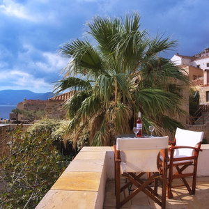 Hotel Menexes Suites Monemvasia cazare Sykia