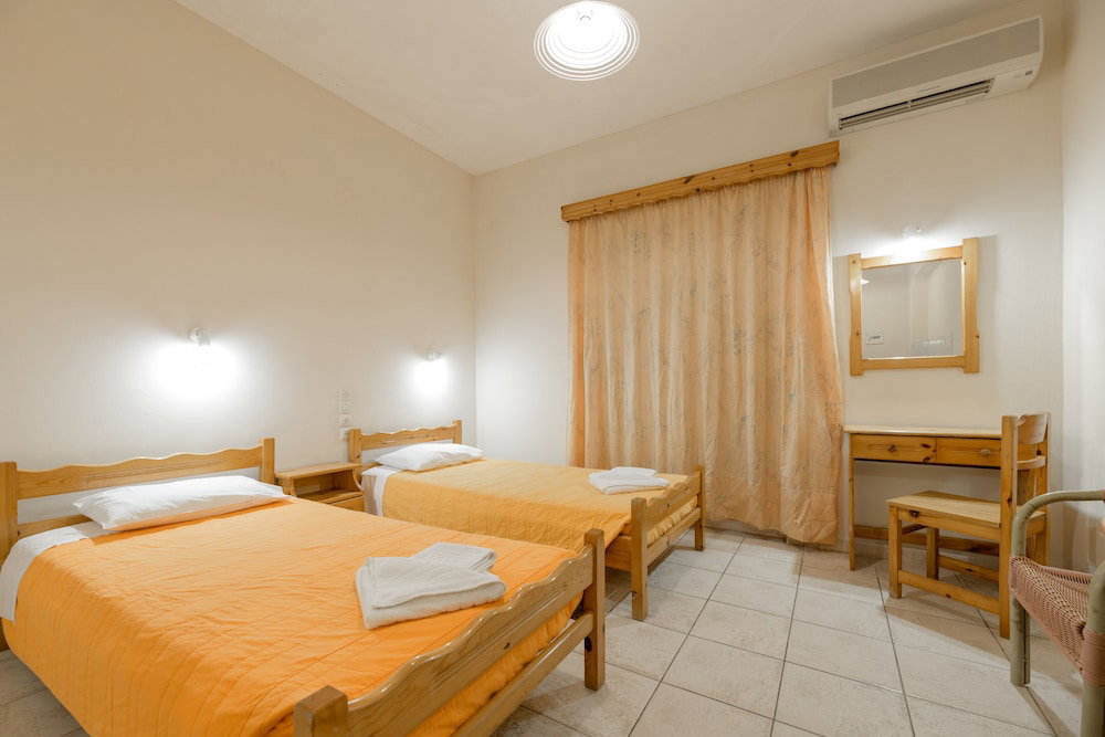 Hotel Pink Panther Studios & Apartments