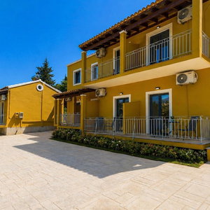 Hotel Lavrio Residence Corfu cazare Ypsos