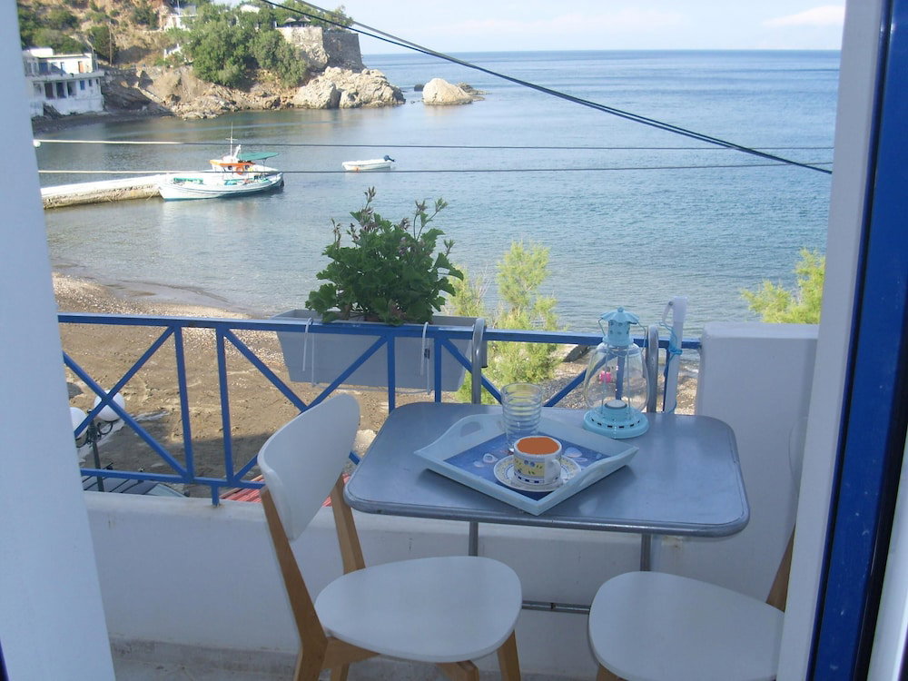 Hotel Alkistis Cozy By The Beach Apt In Ikaria Island, Therma 1St Floor
