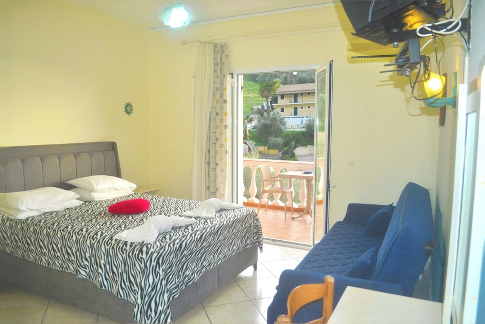 Holiday House Letta Very Quiet Location Agios Gordios Beach