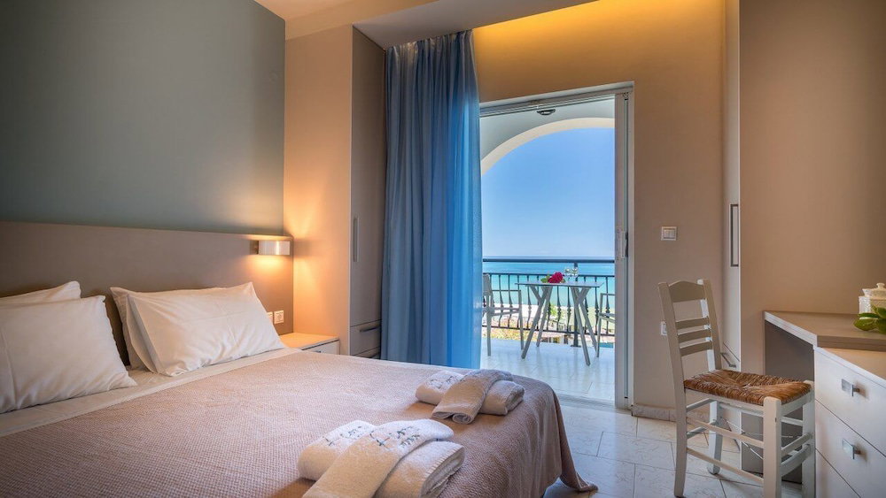 Hotel Fiore Beach Studios