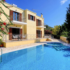 Hotel Villa Aloni In Paxi With 2 Bedrooms And 3 Bathrooms cazare Gaios