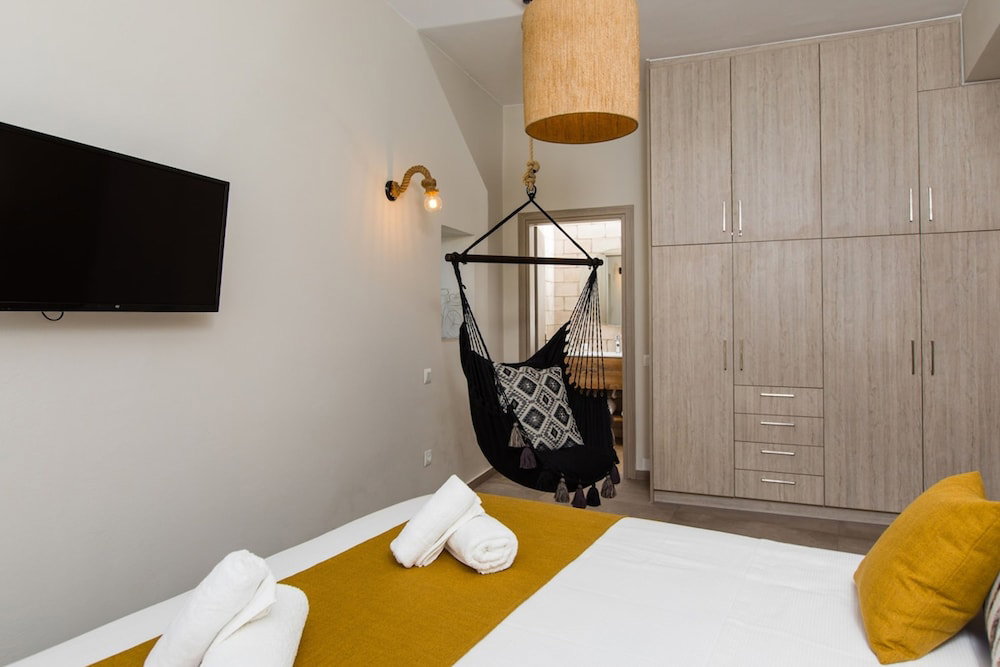 Ekaterini Luxury House