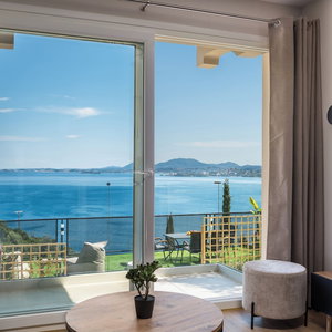 Hotel Aithra Seaview Suite By Konnect cazare Barbati