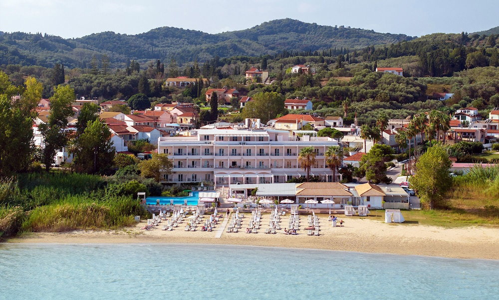 Hotel Cavomarina Beach-Adults Only