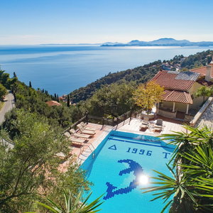 Hotel Villa Panorama In Katavolos cazare Nisaki