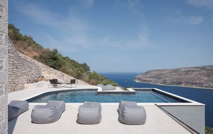 Hotel The One Limeni cazare Areopoli