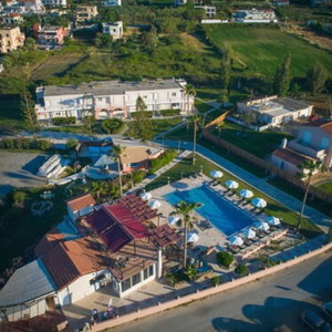 Hotel Odos Oneiron Tavronitis Bay cazare Kolympari
