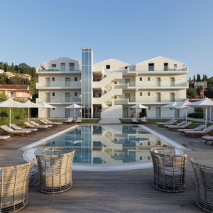 Hotel V Luxury Suites cazare Perama
