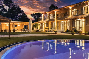 Hotel Comissa Luxury Suites cazare Lefkimmi