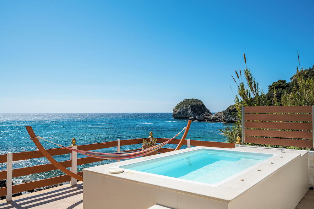Hotel Villa Renata & Villa Filippos With Private Plunge Pool By Konnect