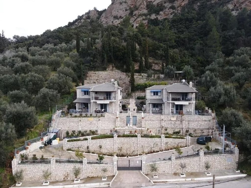 Hotel Stone Maisonettes