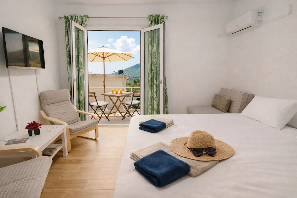 Hotel Karavaki Apartments