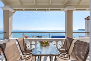 Hotel Albatross Apartments By Konnect, Ipsos cazare Ypsos