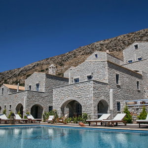 Hotel En Plo Luxury Suites cazare Areopoli
