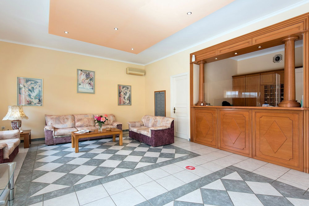 Eriva Hotel