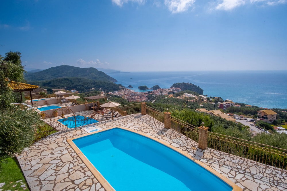 Hotel Apolis Villas & Suites