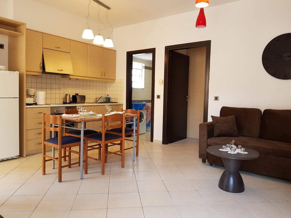 Hotel Ilia S Apt In Chania